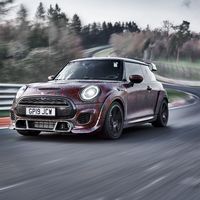 ¿Más de 300 hp en un MINI? El John Cooper Works GP está a la vuelta de la esquina