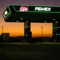 Millones de personas hoy son menos inteligentes y sufren enfermedades mentales por haberse expuesto de niños a la gasolina con plomo. En México se vendió hasta 1990