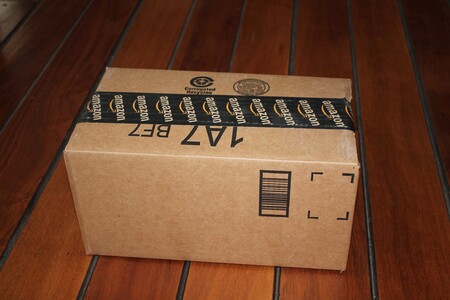 Amazon y sus repartidores tiene un mes para convertirse en operadores postales por exigencia de la CNMC: qué significa esto