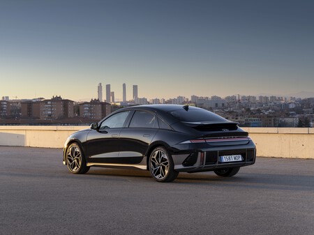 Hyundai Ioniq 6 Exterior 07