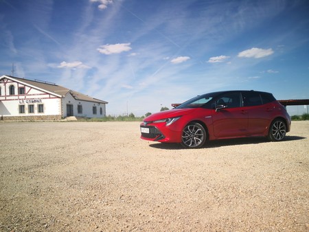 Toyota Corolla 180H, más caballos para ir sobrado de actitud y carácter