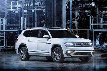 El Volkswagen Atlas se pinta deportivo con el paquete R-Line