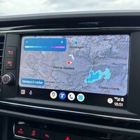 Si tienes que coger el coche en plena ola de frío, esta app de clima para Android Auto es esencial para saber hacia dónde va la tormenta
