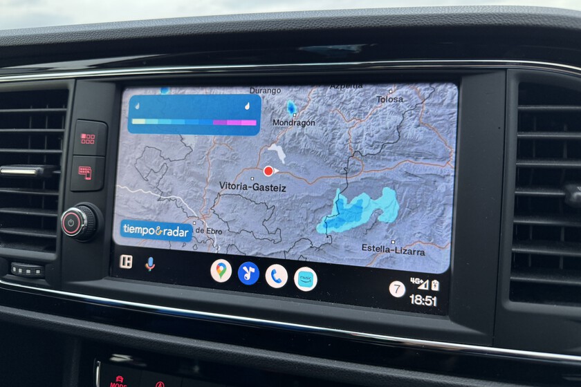 Conducir con mal tiempo es un peligro. Esta app para Android Auto me parece esencial para saber hacia dónde va la tormenta