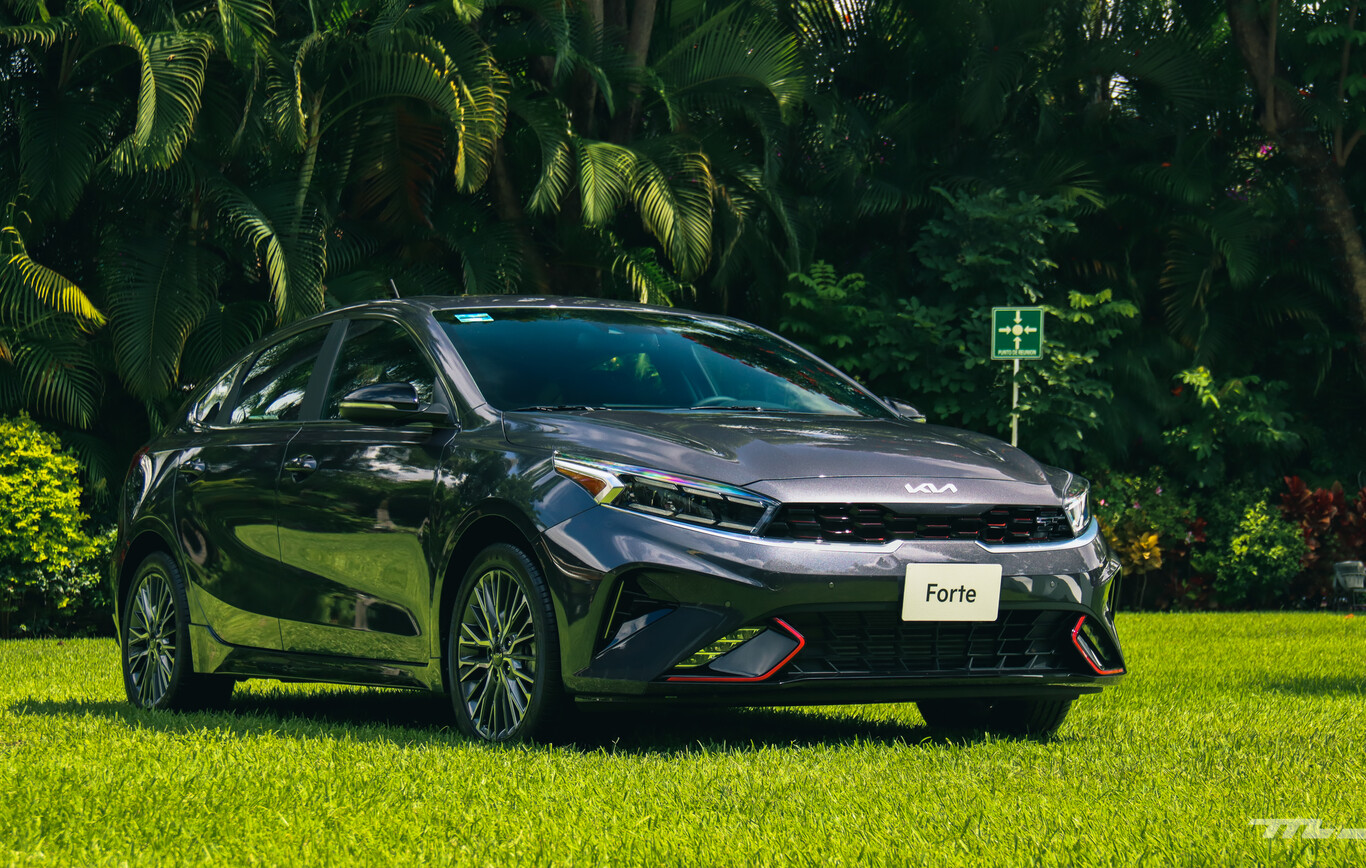 KIA Forte Hatchback GT 2022, lo manejamos: sabor deportivo sin olvidar lo necesario para el día a día