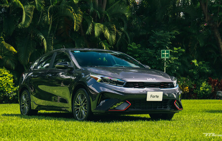 KIA Forte Hatchback GT 2022, lo manejamos: sabor deportivo sin olvidar lo necesario para el día a día