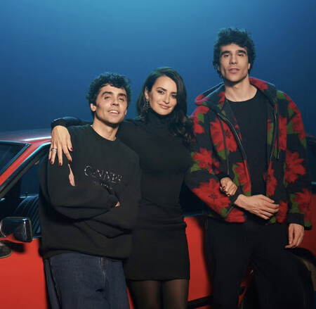 Penélope Cruz junto a Los Javis