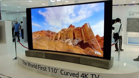 TCL muestra en IFA su impresionante pantalla curva de 110 pulgadas