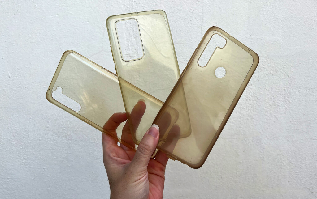 Funda De Móvil Transparente Se Vuelve Amarilla www.xatakandroid.com