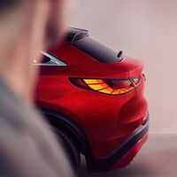 El Infiniti QX55 se deja ver tímidamente en este teaser: un nuevo SUV coupeizado de lujo está en camino