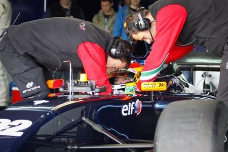 Roberto Merhi, de monoplaza en monoplaza: probará el GP3 en Estoril