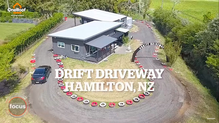 Vídeo: este aficionado al drift se ha construido un circuito en casa, porque él lo vale