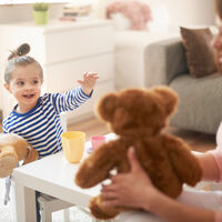 Nueve juegos de roles para jugar con tus hijos que fomentan el desarrollo de la empatía y el trabajo en equipo