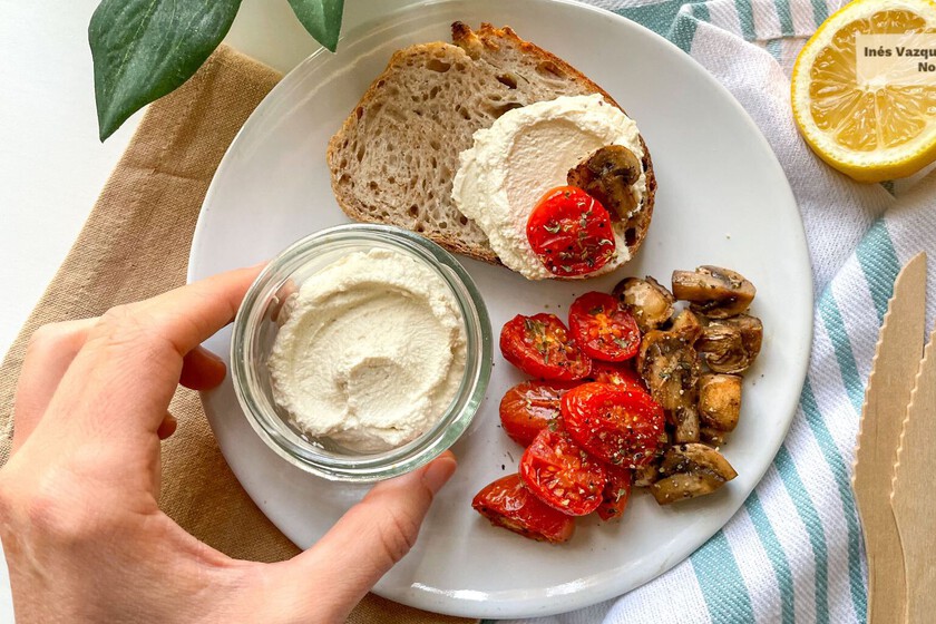 Tofucream o queso untable de tofu una receta fácil, rápida y extra cremosa