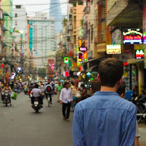 Cómo comer de verdad como un local cuando estás de viaje, dar con los mejores restaurantes y que no te timen