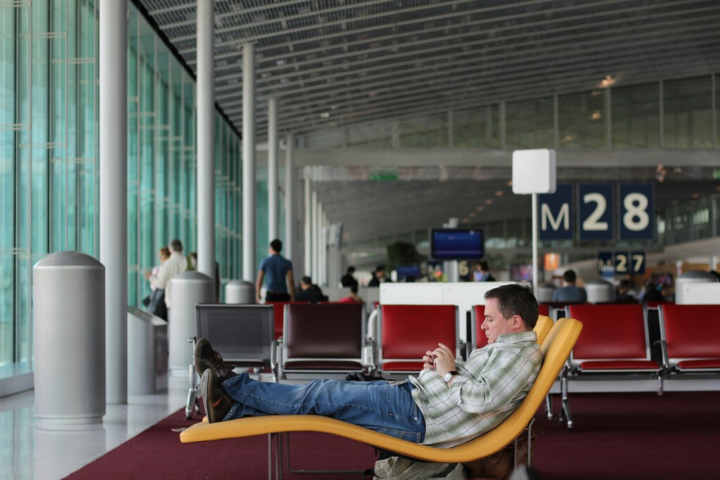 Los hackers de aeropuertos tienen un enemigo silencioso: dos funciones del iPhone que dificultan su trabajo