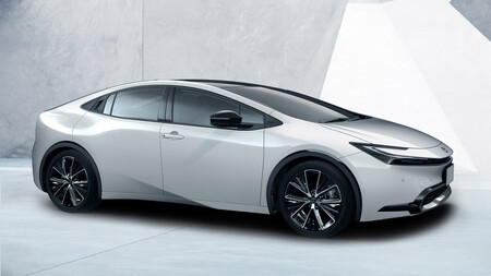 Toyota Prius 2023 16