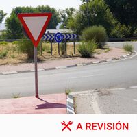 Multa de 6000 euros y 6 puntos menos del carnet: lo que te juegas por instalar este dispositivo ilegal en tu coche para burlar los radares de la DGT