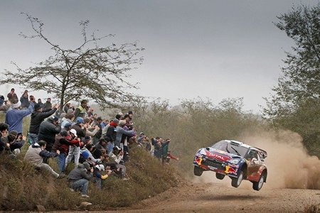 Rally de Argentina 2012: Mikko Hirvonen al acecho a falta de tres tramos