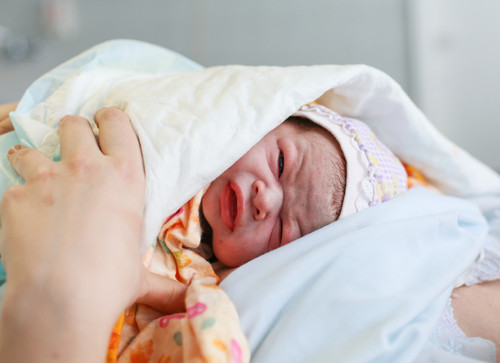 ¿Cuánto tiempo deberías estar en el hospital después de dar a luz?