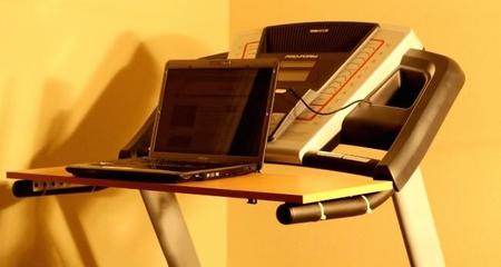 ¿Quieres tu propia mesa para trabajar y andar a la vez? Pues reutiliza tu cinta andadora