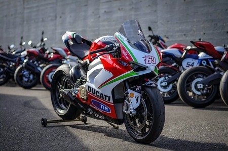 ¡Bellísima! Esta Ducati Panigale V4 homenajea a Nicky Hayden y por 69.000 dólares busca dueño con fines solidarios