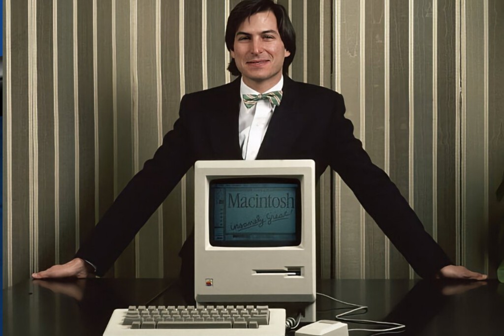 Sabíamos que Steve Jobs fue un visionario, pero no tanto. Se adelantó 40 años prediciendo cómo sería la inteligencia artificial Sabíamos que Steve Jobs fue un visionario, pero no tanto. Se adelantó 40 años prediciendo cómo sería la inteligencia artificial