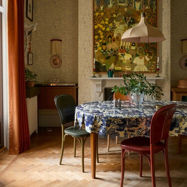 Regresan en decoración las icónicas mesas y sillas de formica que tenían nuestras abuelas: perfectas para amueblar cocinas pequeñas con encanto 