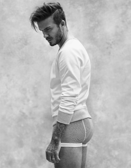 Empezar el año con David Beckham en paños menores es el bien