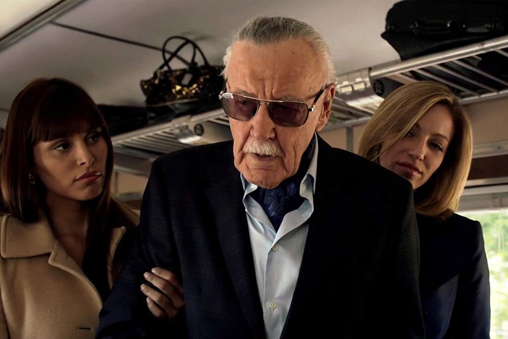 Stan Lee se pasó media vida colándose en el UCM, pero en su cameo más loco no había ni un superhéroe 