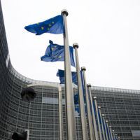Bruselas señala un primer camino para la regulación de Uber