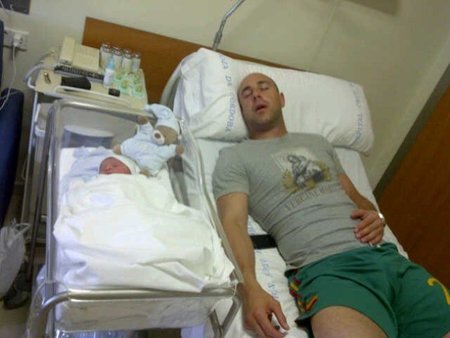 Pepe Reina ya tiene un mini-rey en casa