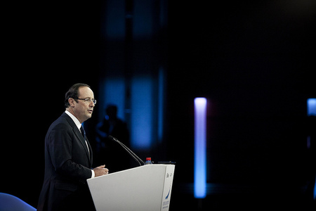 Francia sucumbe a los recortes tras erigirse como contrapeso de la austeridad