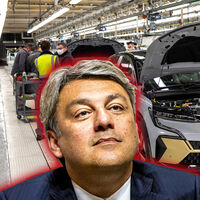 "Poner plazos y multas sin poder flexibilizarlos es muy, muy peligroso". Luca de Meo avisa: la presión de Europa para empujar el coche eléctrico puede costar miles de millones a las marcas