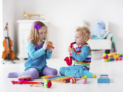Enseñar a compartir es necesario, pero siempre respetando a tu hijo 