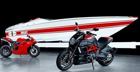 Colaboracion Ducati Cigarette