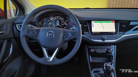 Opel Astra 2020 interior