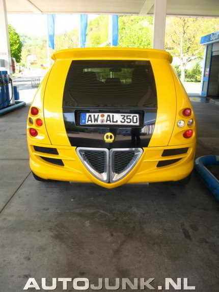Porsche Cayenne transformado a Pontiac Aztek