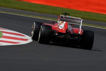 Pódium para Alonso, mitad suerte y mitad buenas manos