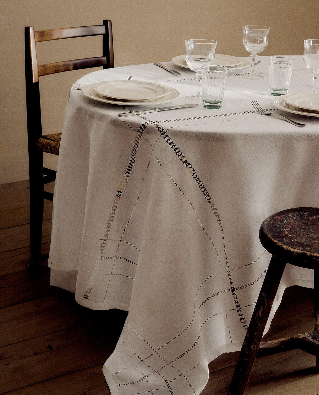 Zara Home arrasa con esta preciosa colección de manteles bordados que parecen sacados del ajuar de tu abuela