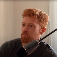 Jpelirrojo convirtió el cringe en una de las Bellas Artes de YouTube. Y ahora está dispuesto a repetirlo con un podcast