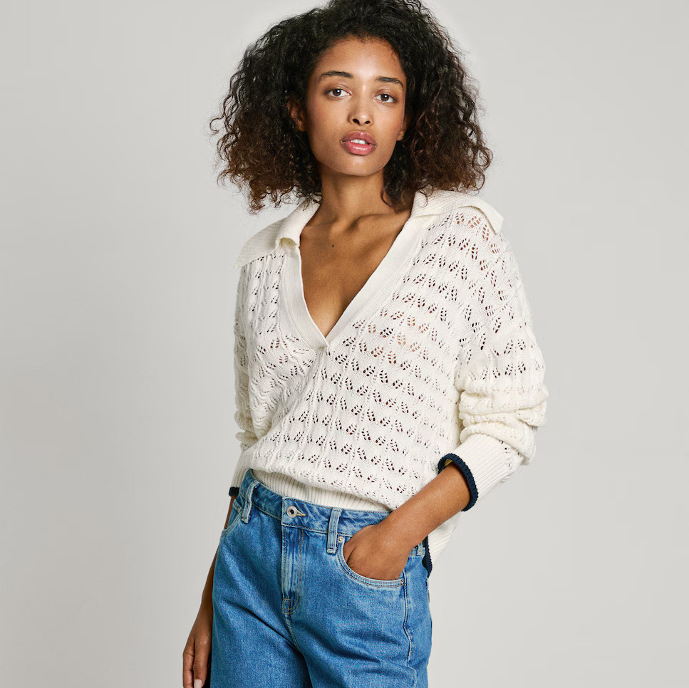 Pepe Jeans
Jersey de mujer cuello polo con detalles calados