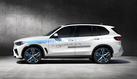 BMW Concept iX5 Hydrogen Protection VR6
