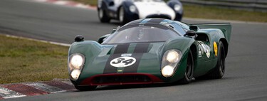 Este ASMR no te lo da un coche eléctrico. Ojo a cómo brama este Lola T70 clásico con motor V8