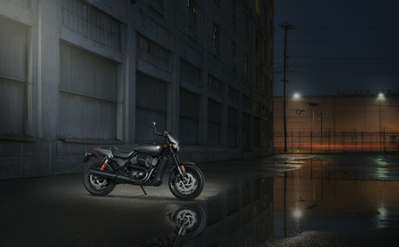 Más potente y mucho más agresiva, así es la nueva Harley-Davidson Street Rod