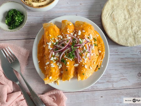 Receta de entomatadas de pollo y queso