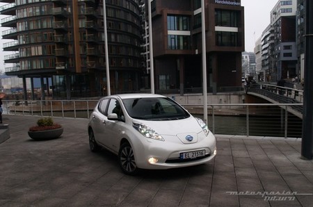 Nissan LEAF 2013 presentación en Oslo 06