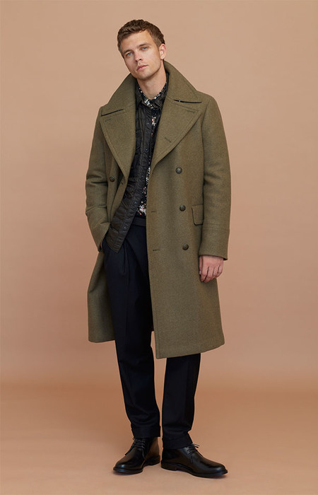 ¡No busques más! Club Monaco tiene todo lo que necesitas para vestir está temporada si lo tuyo es lucir como Don Draper