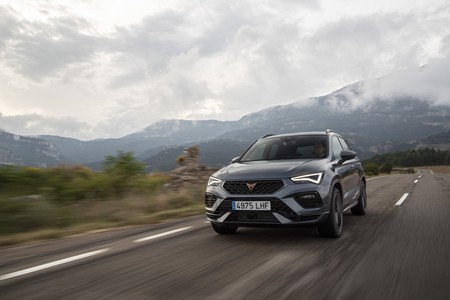 El nuevo CUPRA Ateca ya tiene precio para España: un SUV de 300 CV... y tan solo 80 euros más barato que el Formentor