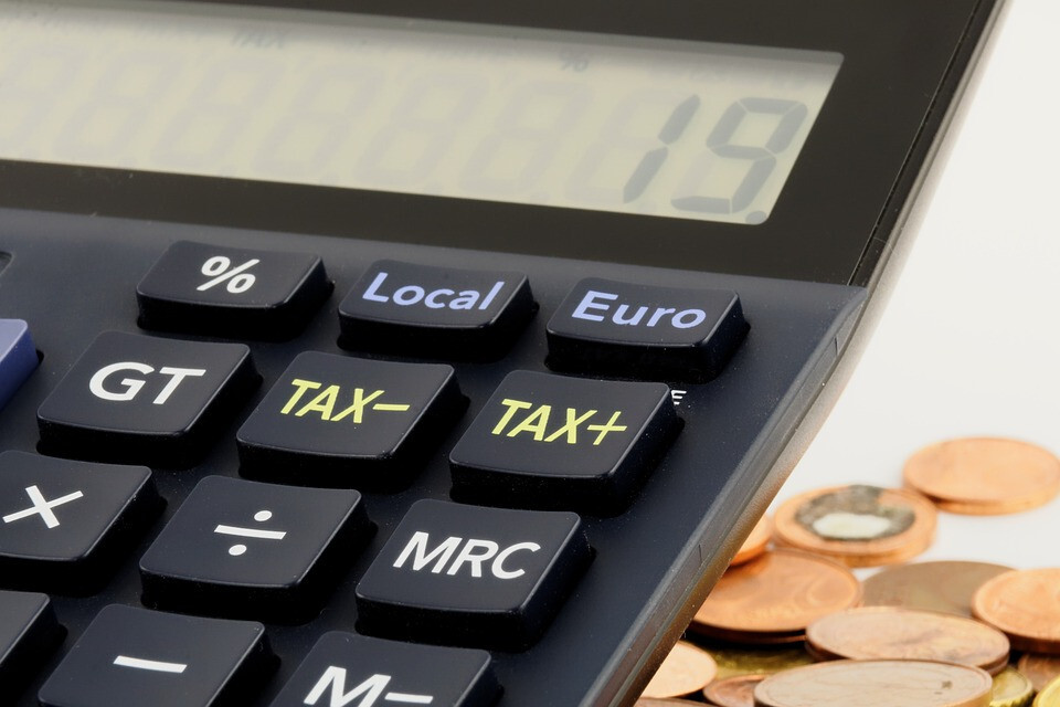 Más de 1.000 euros de ahorro para los autónomos que ganan menos, así es el acuerdo de la cotización por ingresos reales 